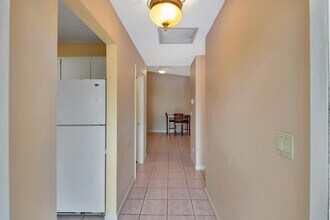 172 Meadows Dr-Unit -172 in Boynton Beach, FL - Building Photo - Building Photo