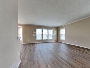 310 Hennepin Dr in Maineville, OH - Building Photo - Building Photo