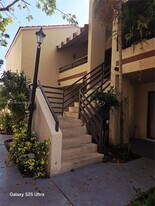 20130 NE 3rd Ct in North Miami Beach, FL - Building Photo