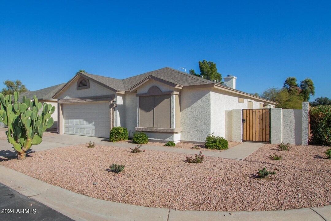 4725 E Brown Rd in Mesa, AZ - Foto de edificio