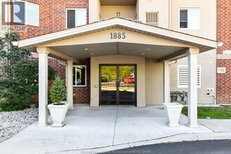 1885 WESTVIEW  211 in Windsor, ON - Building Photo - Building Photo