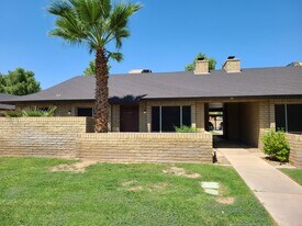 26 W Concorda Dr in Tempe, AZ - Building Photo