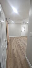 5802 N Suwanee Ave in Tampa, FL - Building Photo - Building Photo