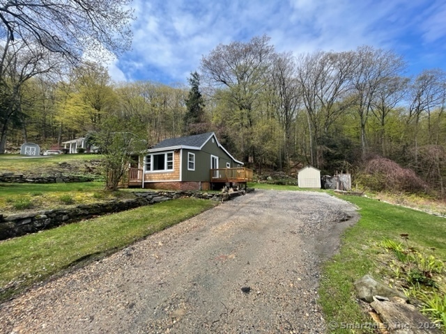 192 Pratt St in Winsted, CT - Building Photo