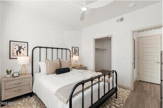 9275 N 29th Ave, Unit 1 in Phoenix, AZ - Building Photo - Building Photo