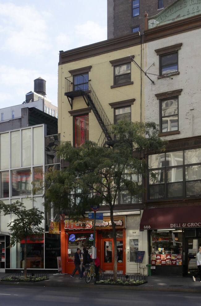 668 6th Ave