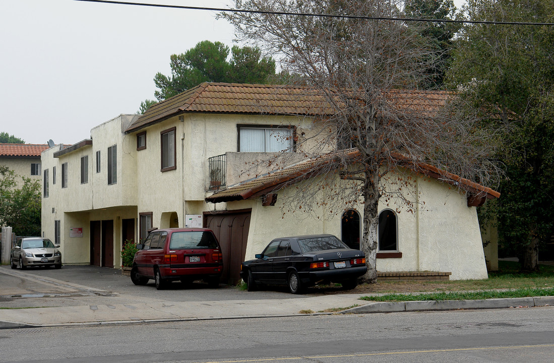 585 S Parker St in Orange, CA - Building Photo