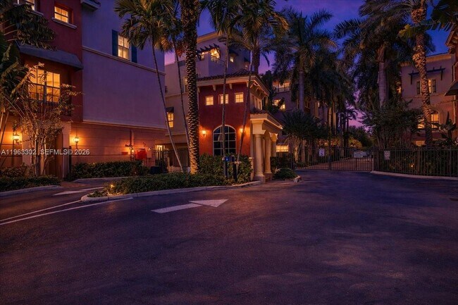 1033 NE 17th Way in Fort Lauderdale, FL - Foto de edificio - Building Photo
