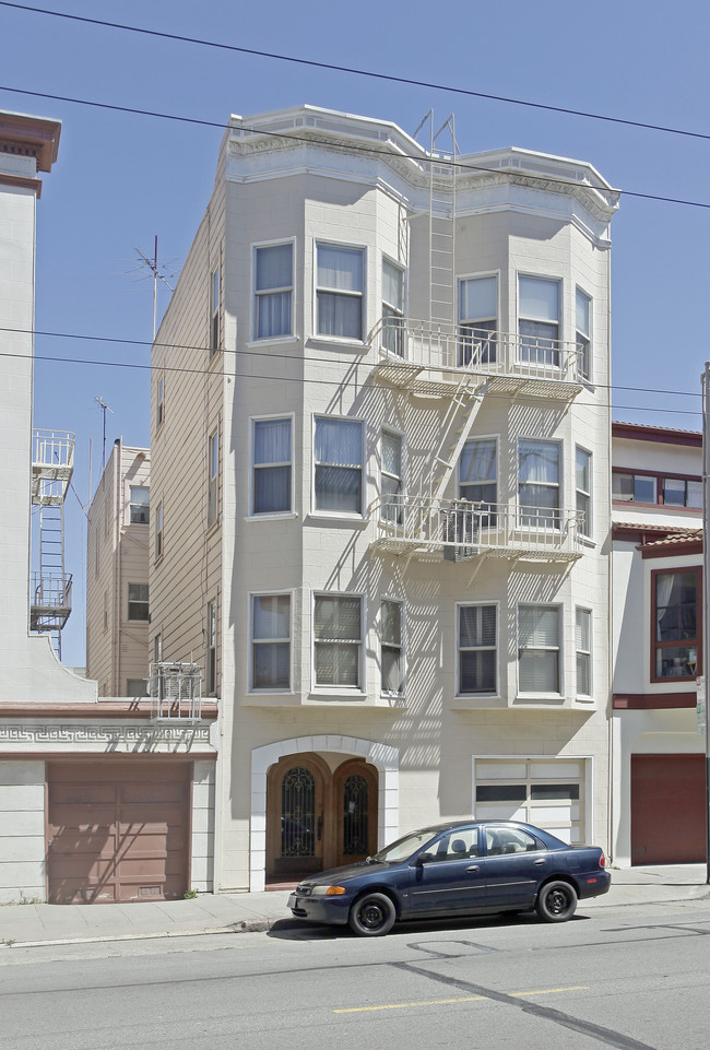 1670 Chestnut St in San Francisco, CA - Building Photo - Building Photo