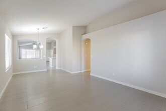 10765 W Monte Vista Rd in Avondale, AZ - Building Photo - Building Photo