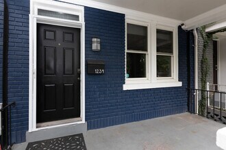 1234 Owen Pl NE in Washington, DC - Foto de edificio - Building Photo