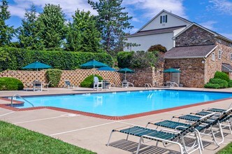 Westridge Gardens Luxury Rental Apartments in Phoenixville, PA - Foto de edificio - Building Photo