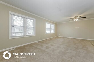 1700 S Trail Ridge Dr in Independence, MO - Foto de edificio - Building Photo