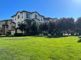 1050 Vanilla Walkway in San Jose, CA - Building Photo