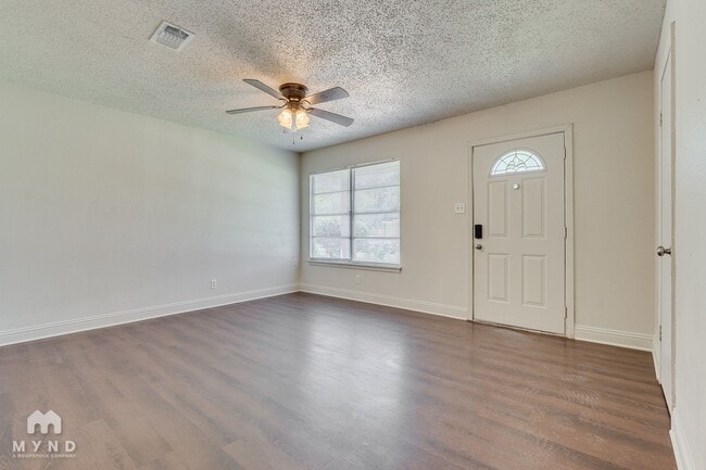 5054 Virgil St in Fort Worth, TX - Building Photo - Building Photo