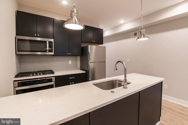1020 S 53rd St, Unit UNIT 1 in Philadelphia, PA - Building Photo - Building Photo