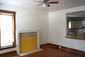 942 Missouri St in Lawrence, KS - Building Photo - Building Photo