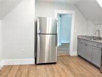 140 Sewall St, Unit 3 photo'