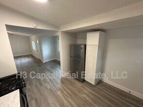 3045 Dale Ave in Granite City, IL - Building Photo - Building Photo