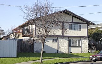 27051 Belvedere Ct in Hayward, CA - Building Photo