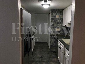 6104 W Nancy Rd in Glendale, AZ - Foto de edificio - Building Photo