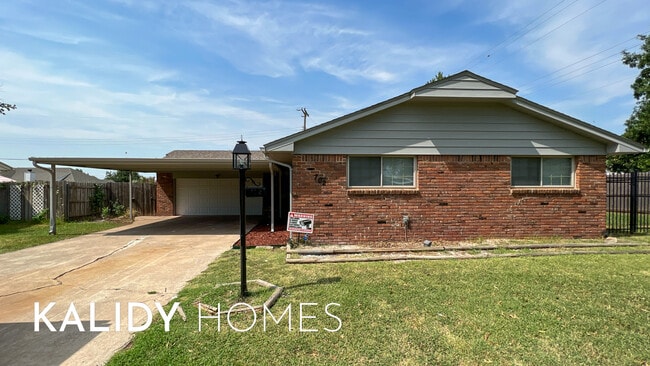 702 Amity Ln in El Reno, OK - Building Photo - Building Photo