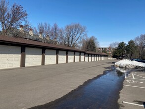 7310 York Ave S in Edina, MN - Building Photo - Building Photo