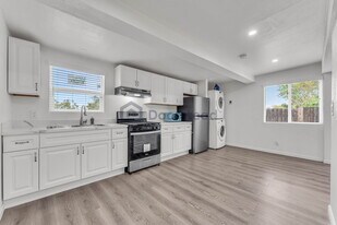 551 Hichborn St in Vallejo, CA - Building Photo