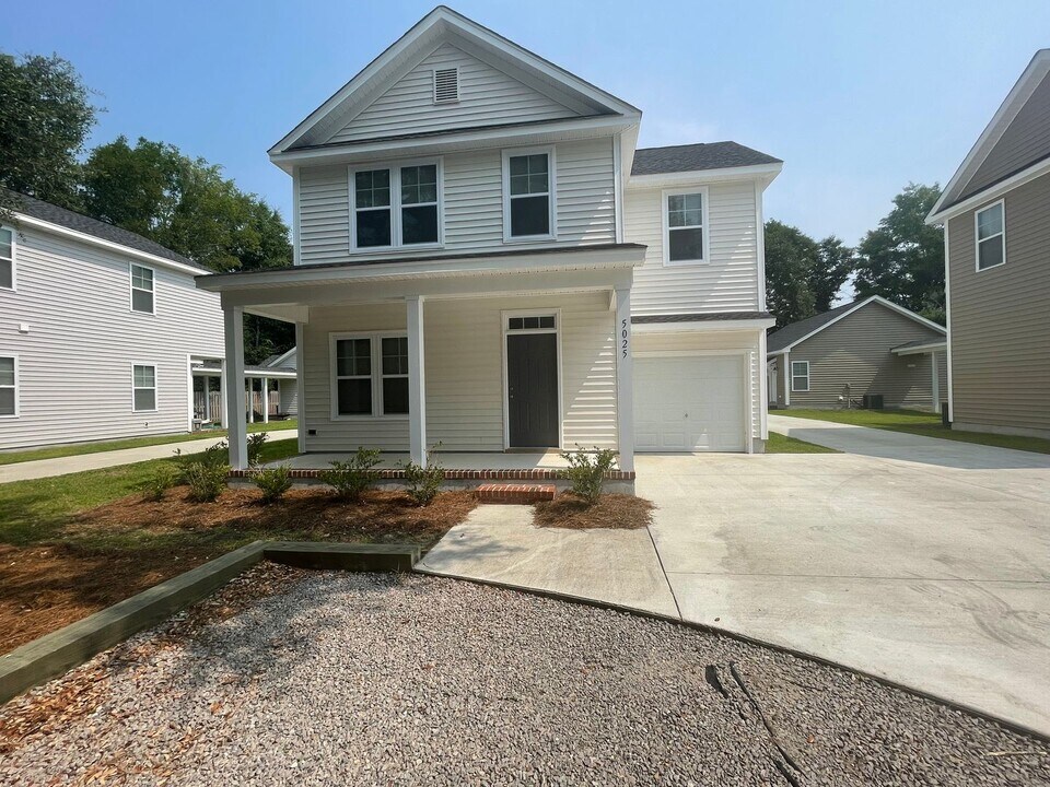 5025 Peachtree Ave in Wilmington, NC - Building Photo