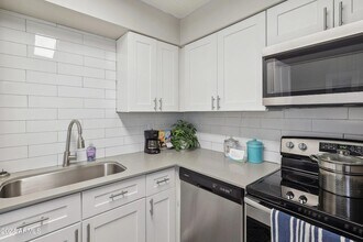 615 S Hardy Dr, Unit 1 in Tempe, AZ - Building Photo - Building Photo