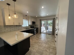 808 14th St in Oakland, CA - Building Photo - Building Photo