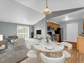 River Club in Holland, MI - Building Photo