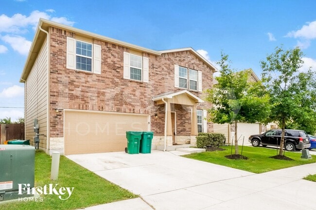 10514 Century Farm Dr in Converse, TX - Building Photo - Building Photo