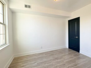 3918 10th St NE-Unit -4 in Washington, DC - Building Photo - Building Photo
