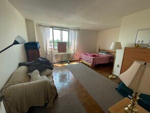 1 E University Pky, Unit 808 in Baltimore, MD - Building Photo - Building Photo