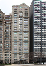 1430 N Lake Shore Dr in Chicago, IL - Building Photo - Building Photo