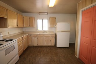 629 Jefferson St NE in Albuquerque, NM - Building Photo - Building Photo