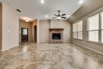 3318 Crystal Clear Ct in Granbury, TX - Building Photo - Building Photo