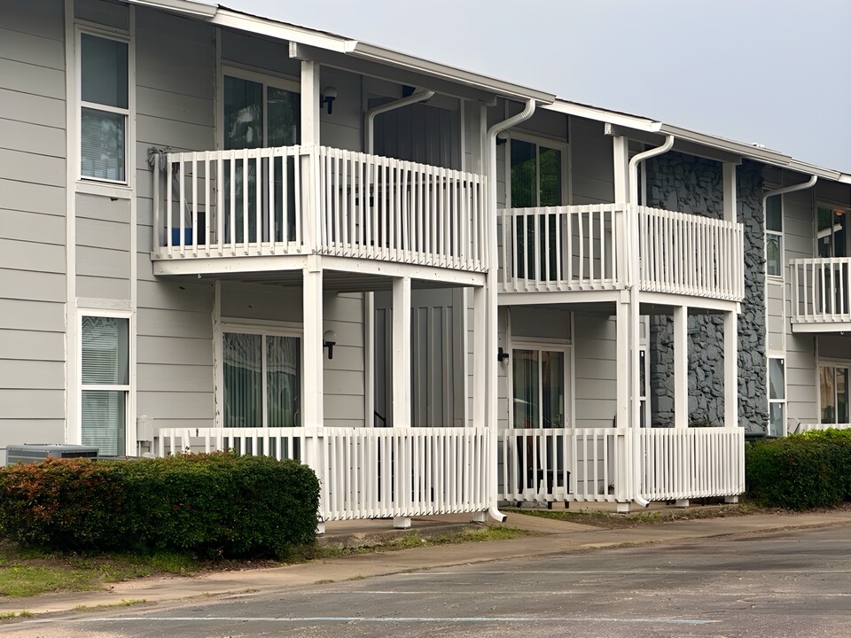 The Cypress Grove Residence in Montgomery, AL - Building Photo