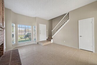 3479 Rockrill Dr in Houston, TX - Foto de edificio - Building Photo