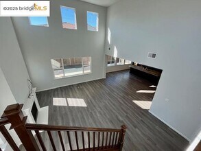 761 Stickney Way in Oakley, CA - Building Photo - Building Photo