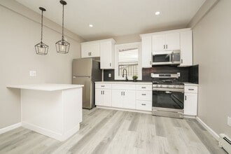 341 Summer Ave, Unit 2 in Newark, NJ - Building Photo - Building Photo