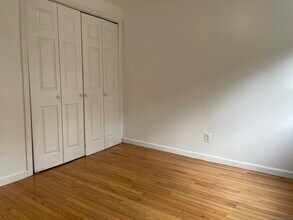 179 Lucille St, Unit 1 in Waterbury, CT - Building Photo - Building Photo