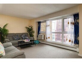 433 S 7th St in Minneapolis, MN - Building Photo