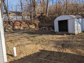 18355 School Hill Ave in Council Bluffs, IA - Building Photo - Building Photo