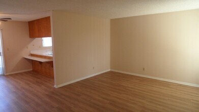 1189 N Shattuck St in Orange, CA - Building Photo - Building Photo