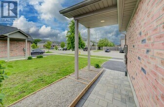 57 Brookfield Crescent in Kitchener, ON - Building Photo - Building Photo