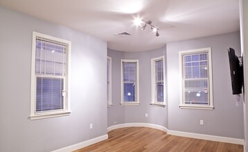 195 W 3rd St in Boston, MA - Building Photo - Building Photo