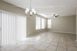 7028 Wonderberry St, Unit 02-203 in Las Vegas, NV - Building Photo - Building Photo