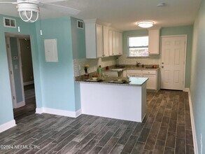 328 15th St N in Jacksonville Beach, FL - Building Photo - Building Photo
